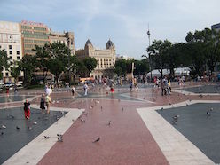 ◎カタルーニャ広場
