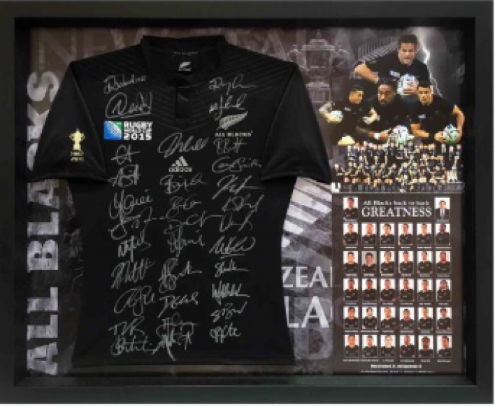 AUTOGRAPHED ALL BLACKS RUGBY WORLD CUP SHIRT 2015